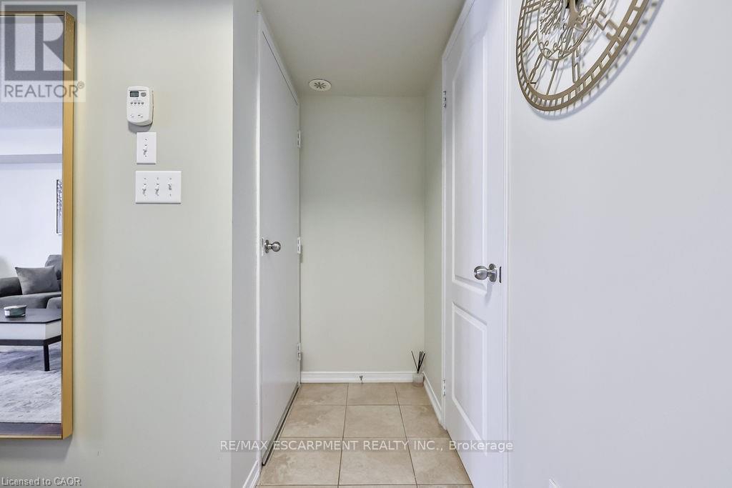 #14 2480 POST ROAD - 7