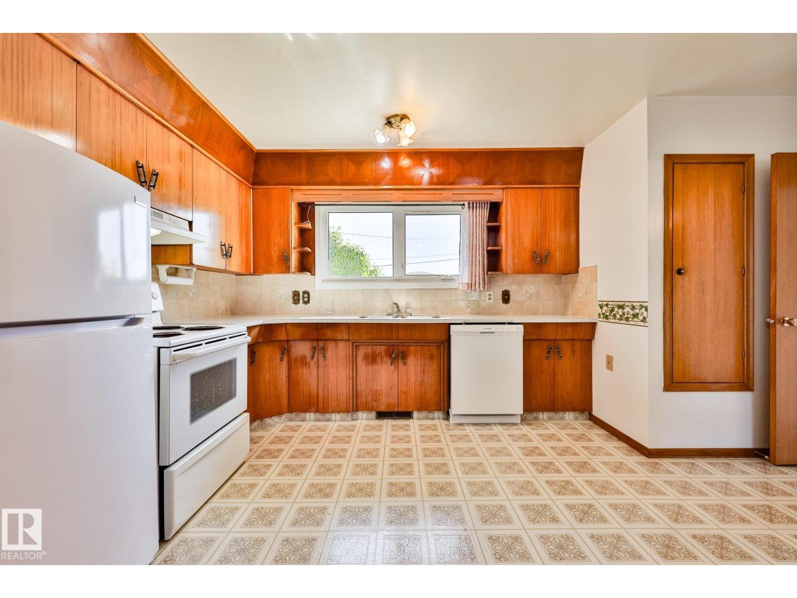 12919 86 ST NW - 26