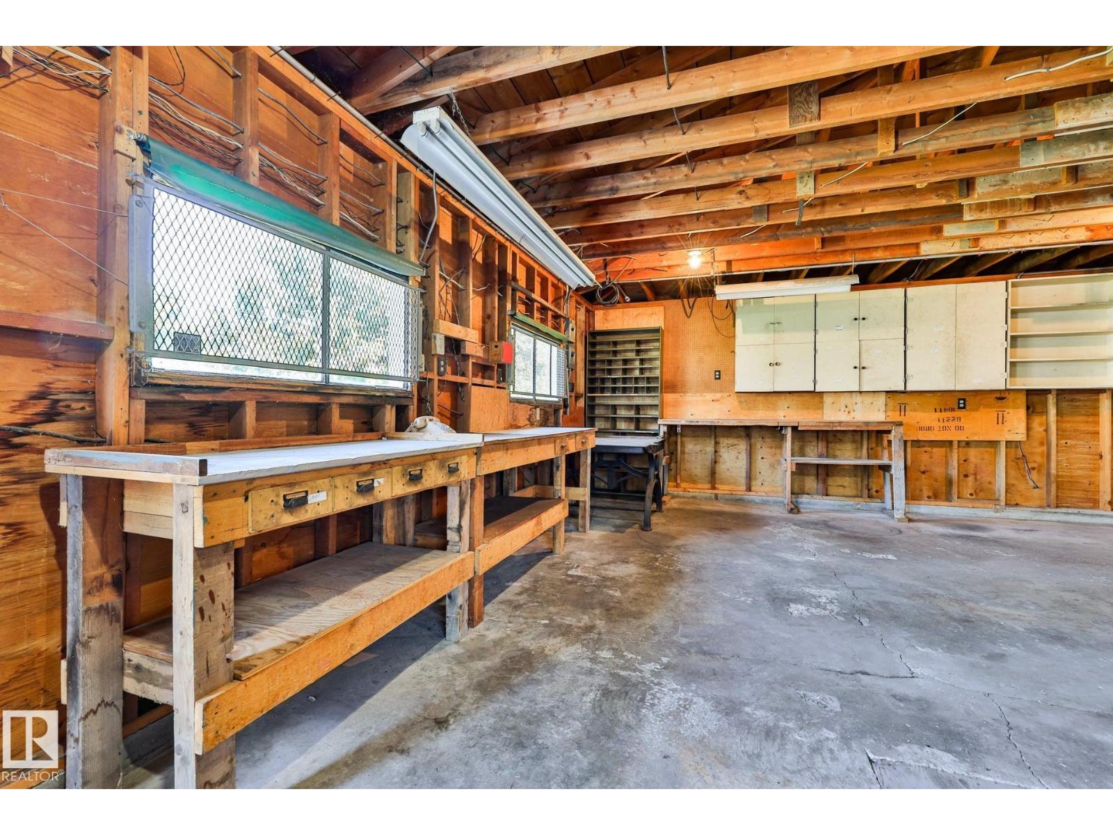 12919 86 ST NW - 15