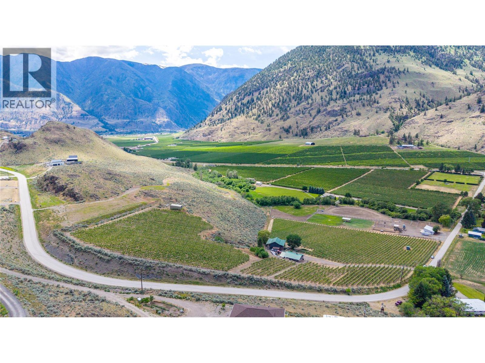 2795 Liddicoat Road - 77