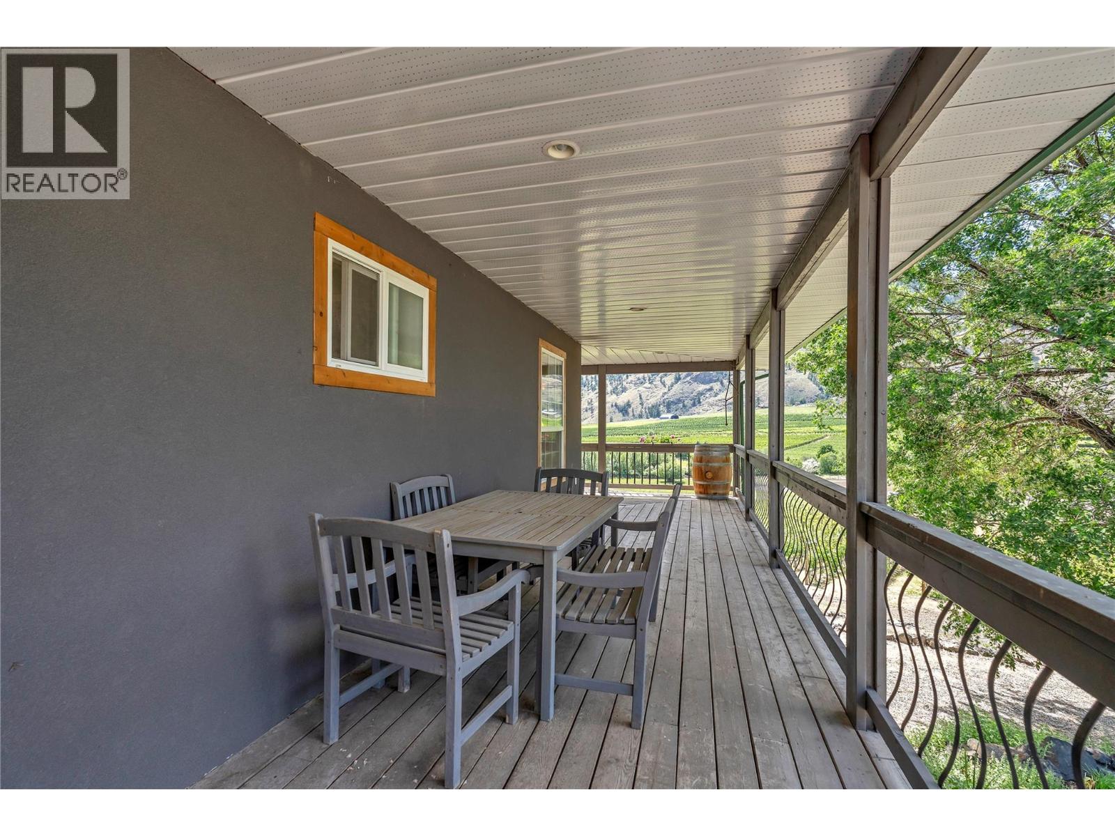 2795 Liddicoat Road - 18
