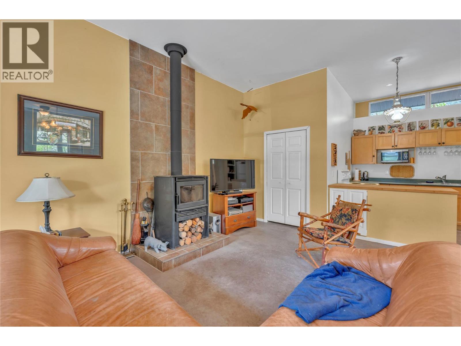 2795 Liddicoat Road - 47
