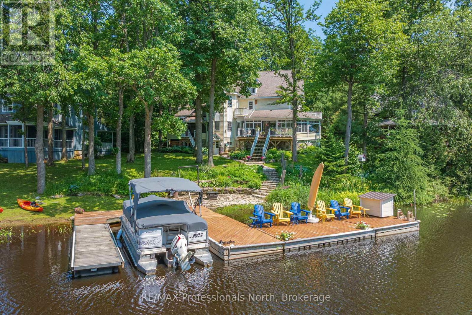22 KNOWLES CRESCENT E - 47