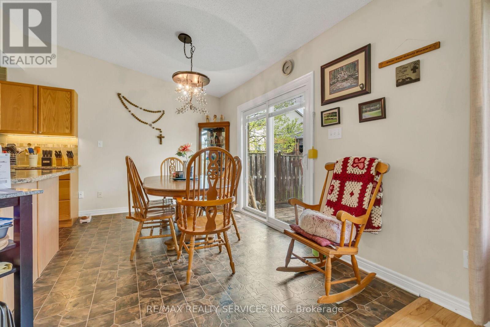 752 NORTH LEAKSDALE CIRCLE - 12