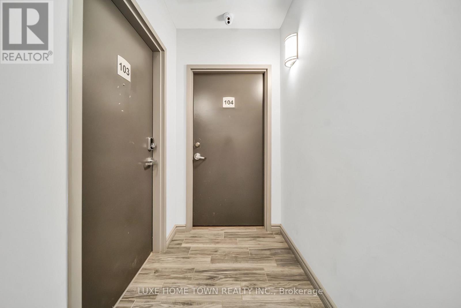 #G104 275 LARCH STREET - 15