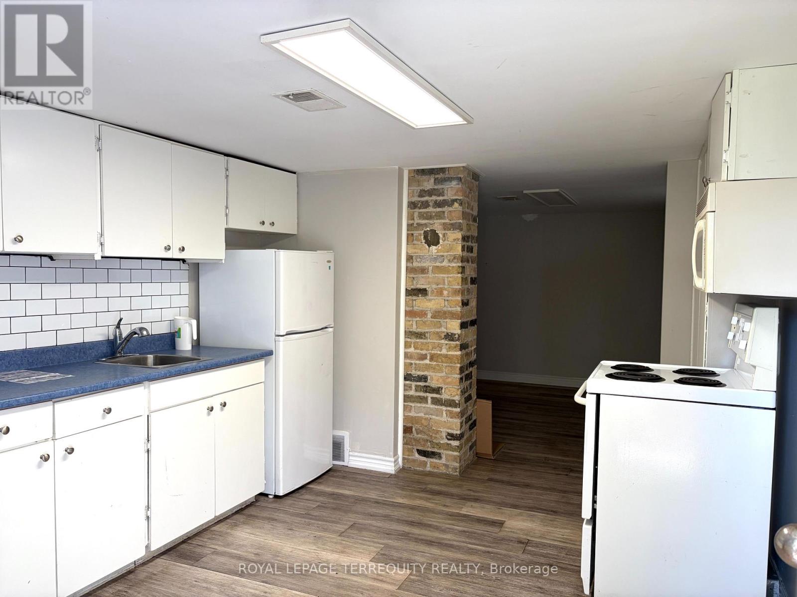 1181 FLORENCE STREET - 10