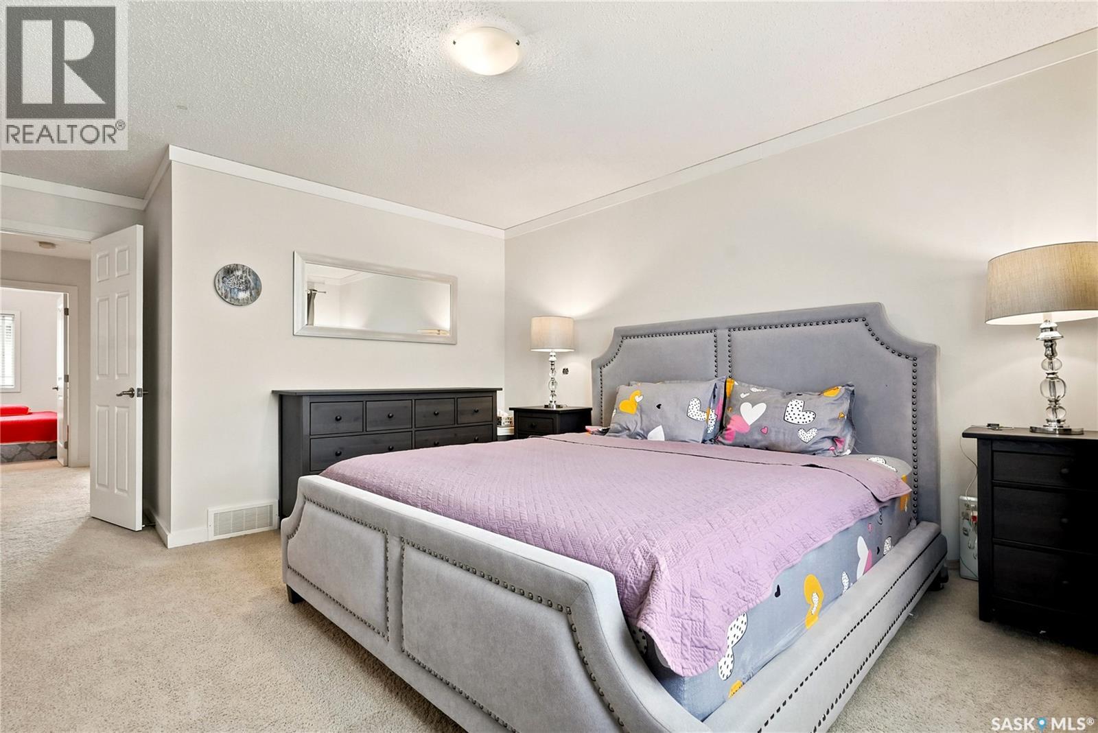 #102 410 Ledingham WAY - 25