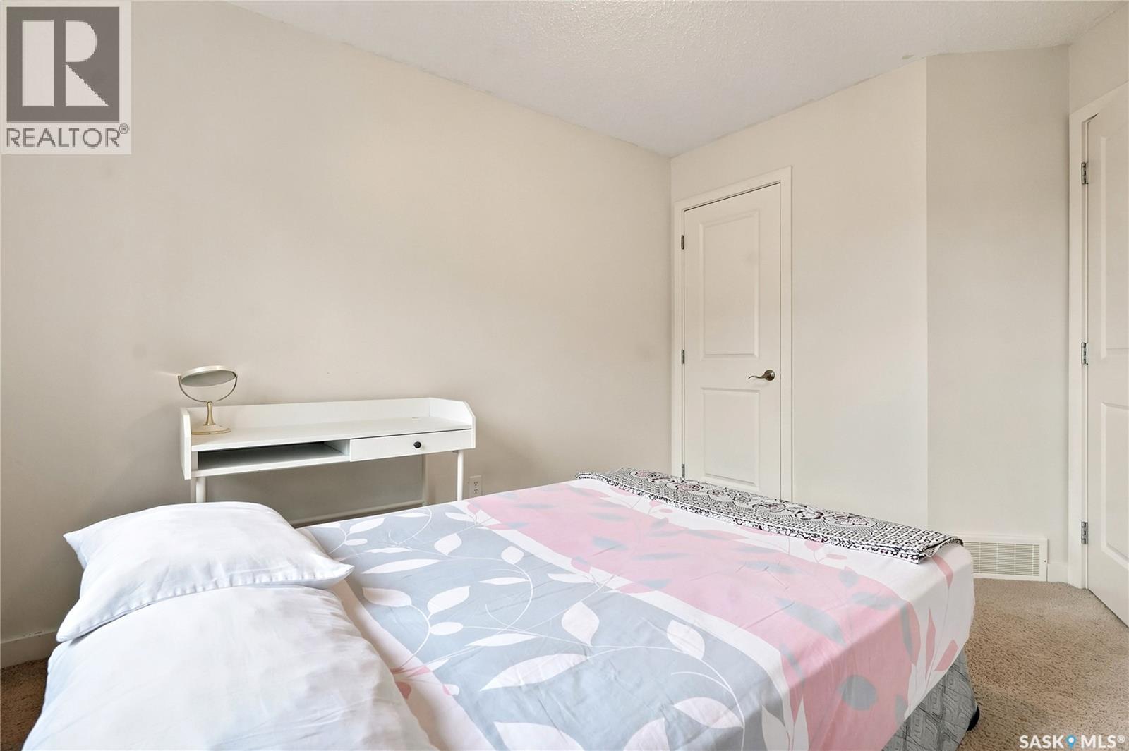 #102 410 Ledingham WAY - 32