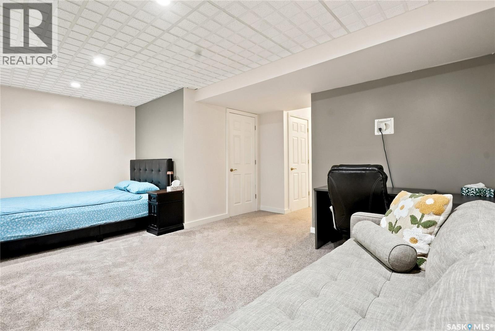 #102 410 Ledingham WAY - 40