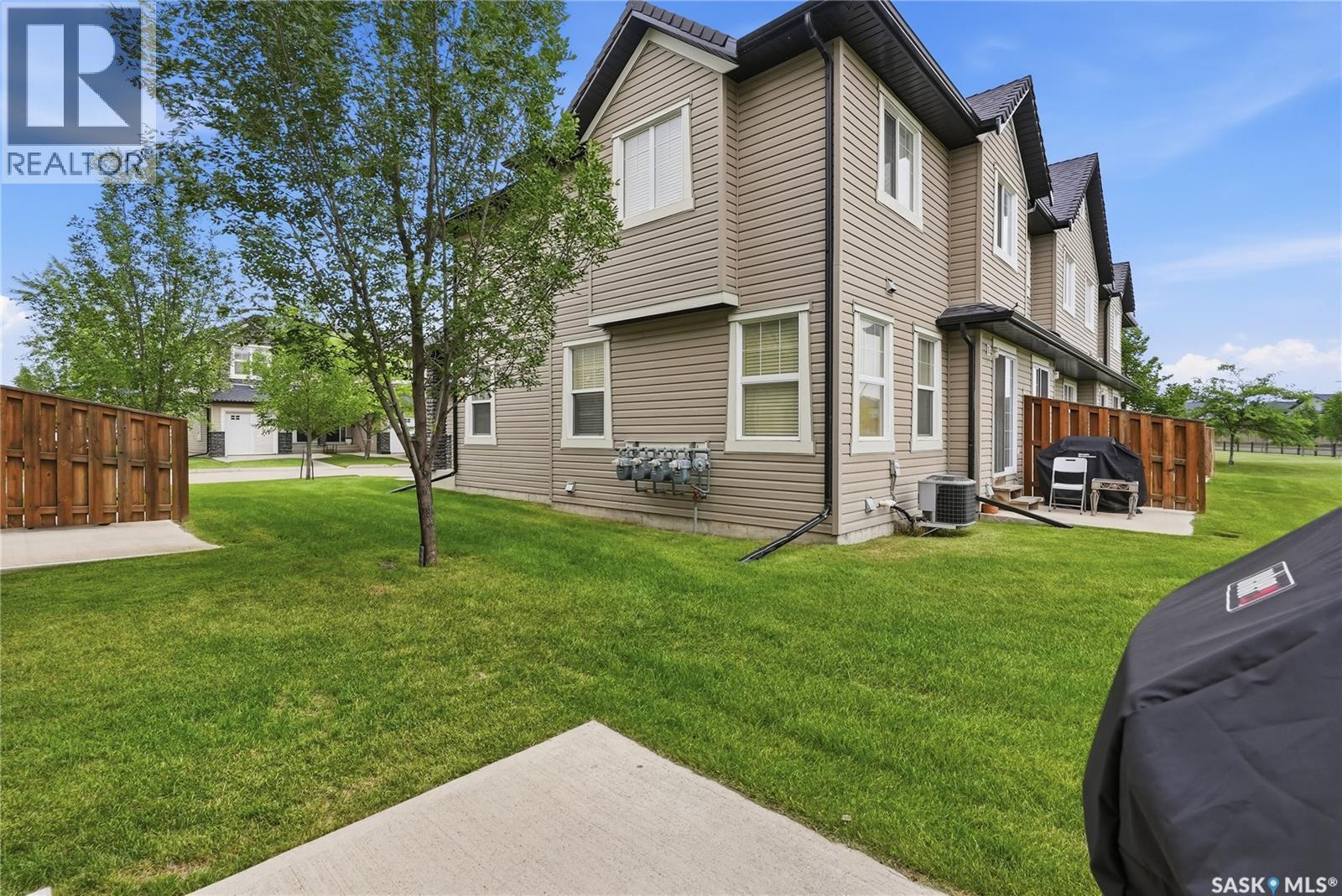 #102 410 Ledingham WAY - 49