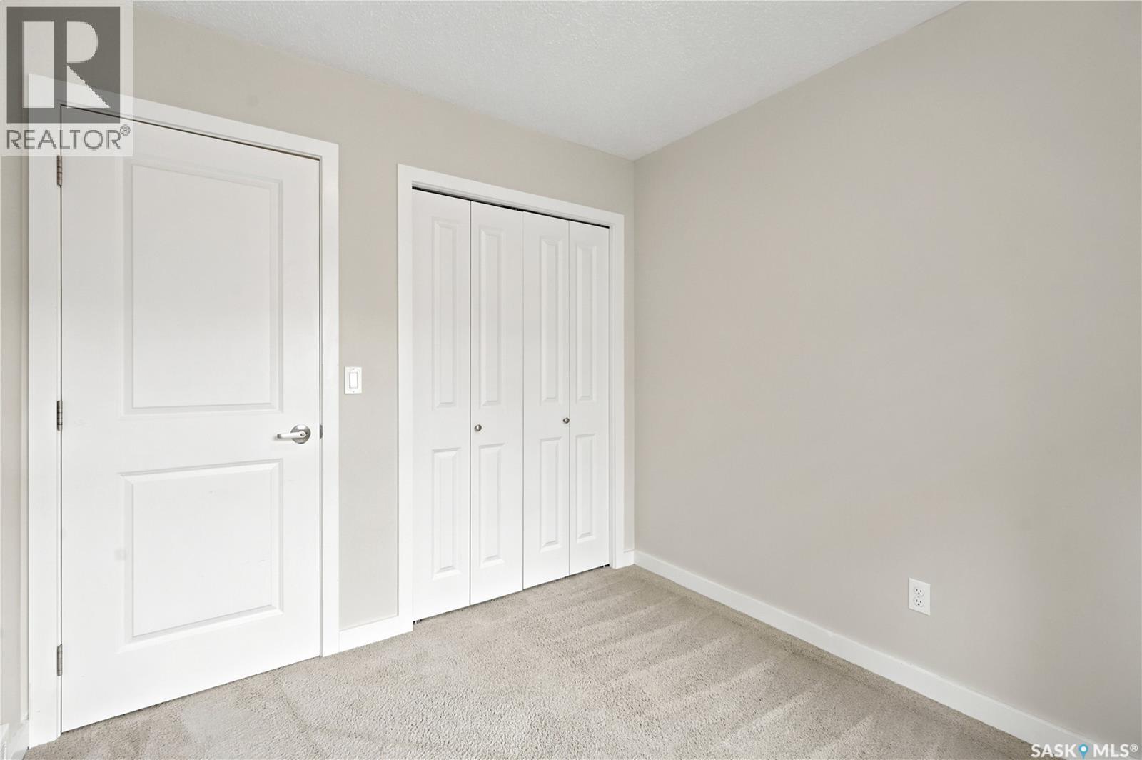 253 245 Ashworth CRESCENT — photo 23
