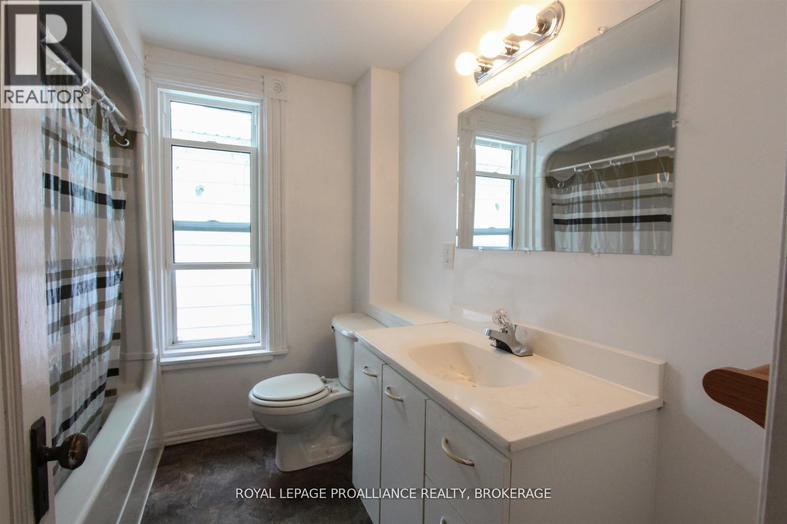 366 ALFRED STREET - 10