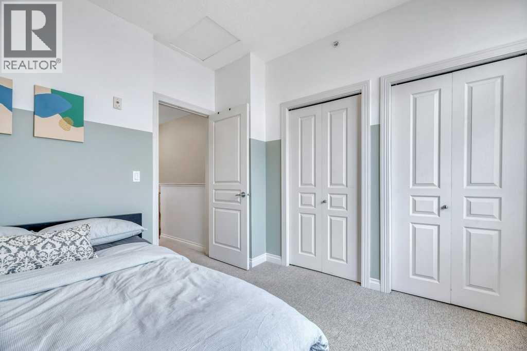#13 148 Rockyledge View NW - 24