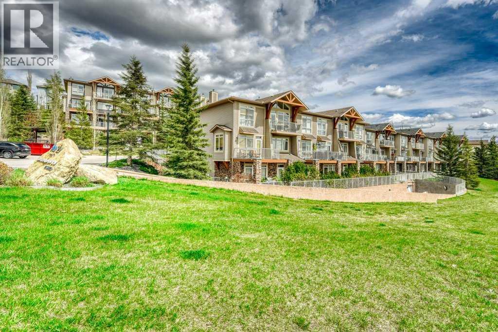 #13 148 Rockyledge View NW - 2