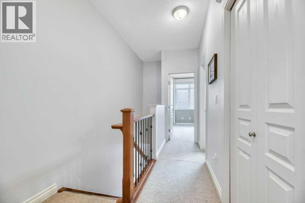 #13 148 Rockyledge View NW - 21