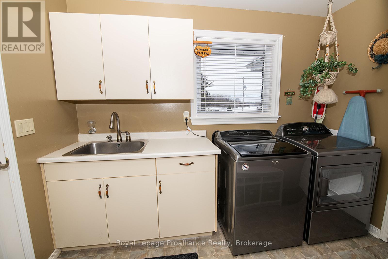 61 SILLS ROAD - 30