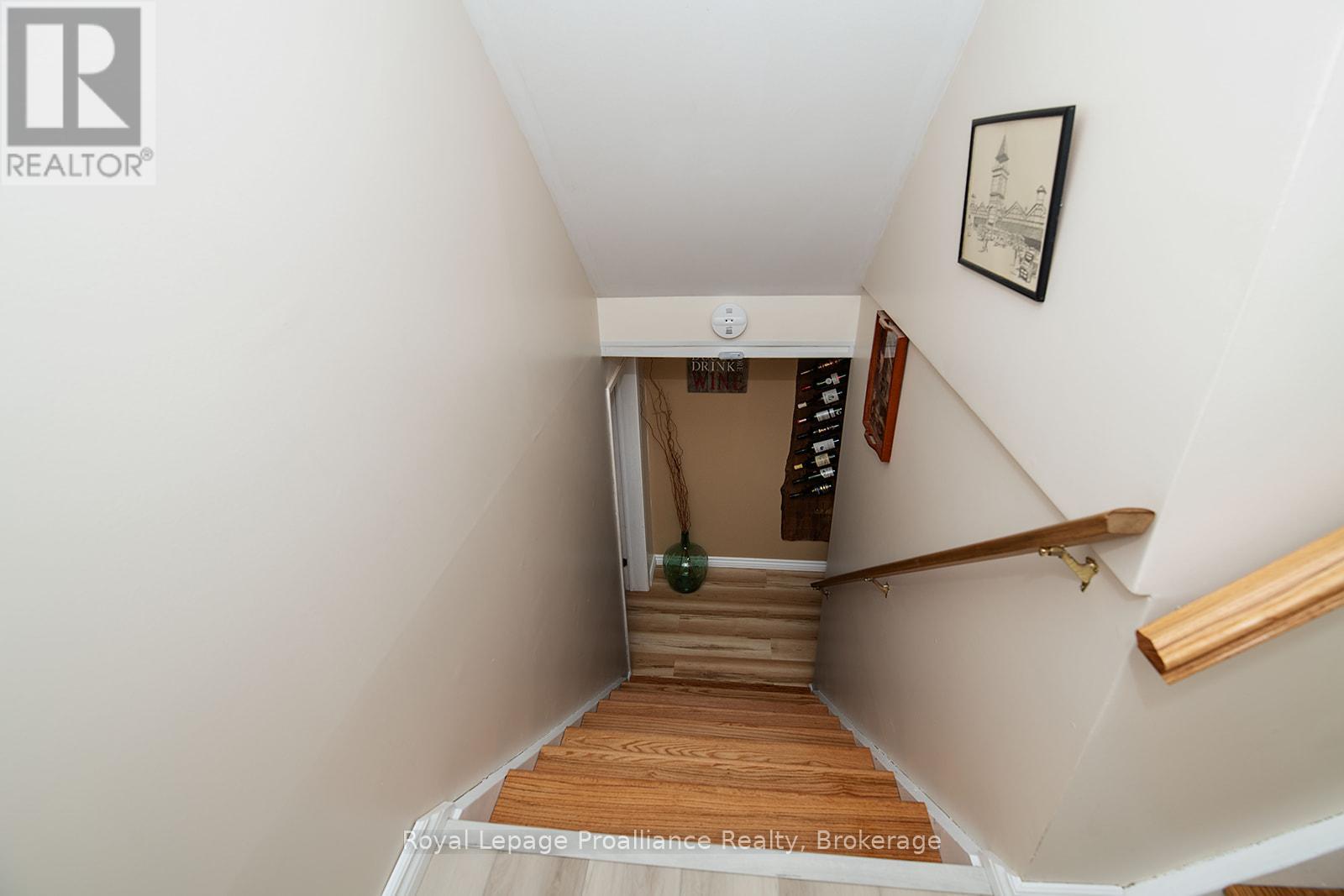 61 SILLS ROAD - 31