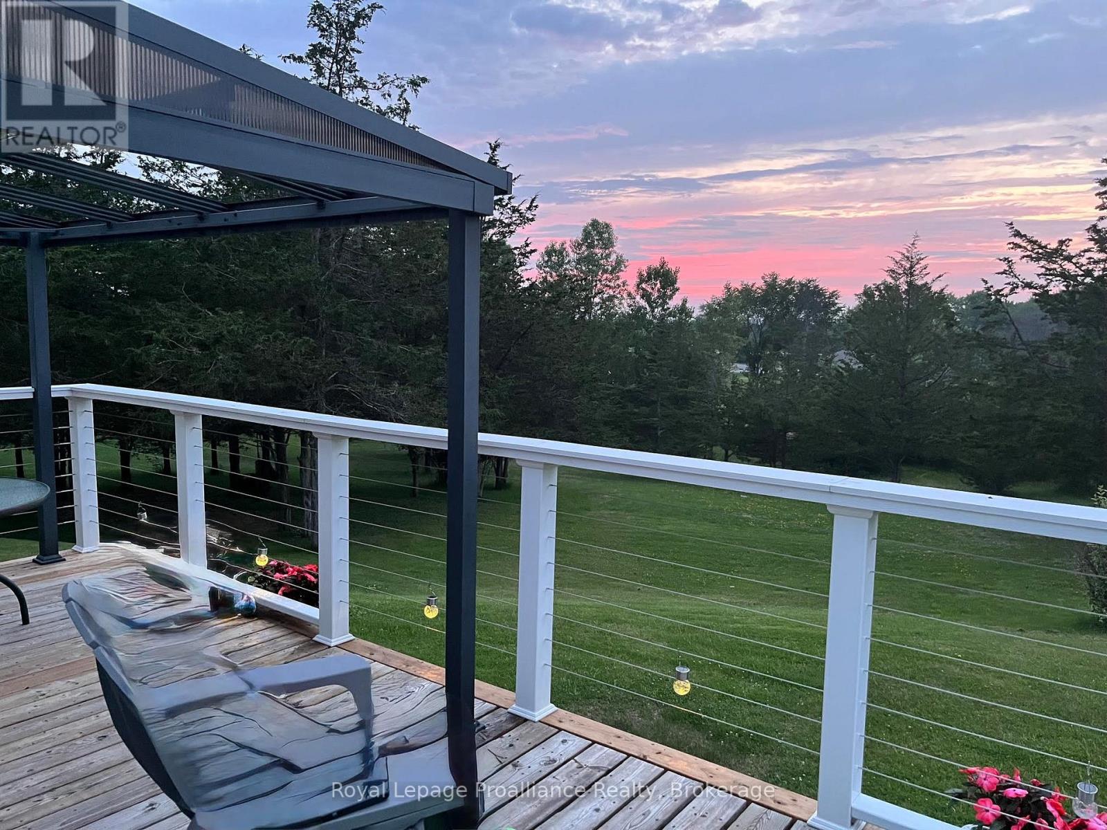 61 SILLS ROAD - 38