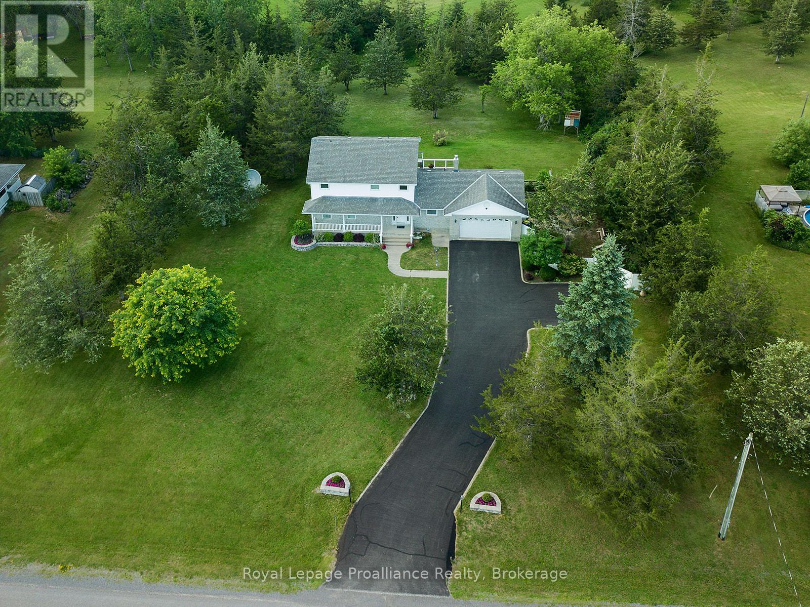 61 SILLS ROAD - 40