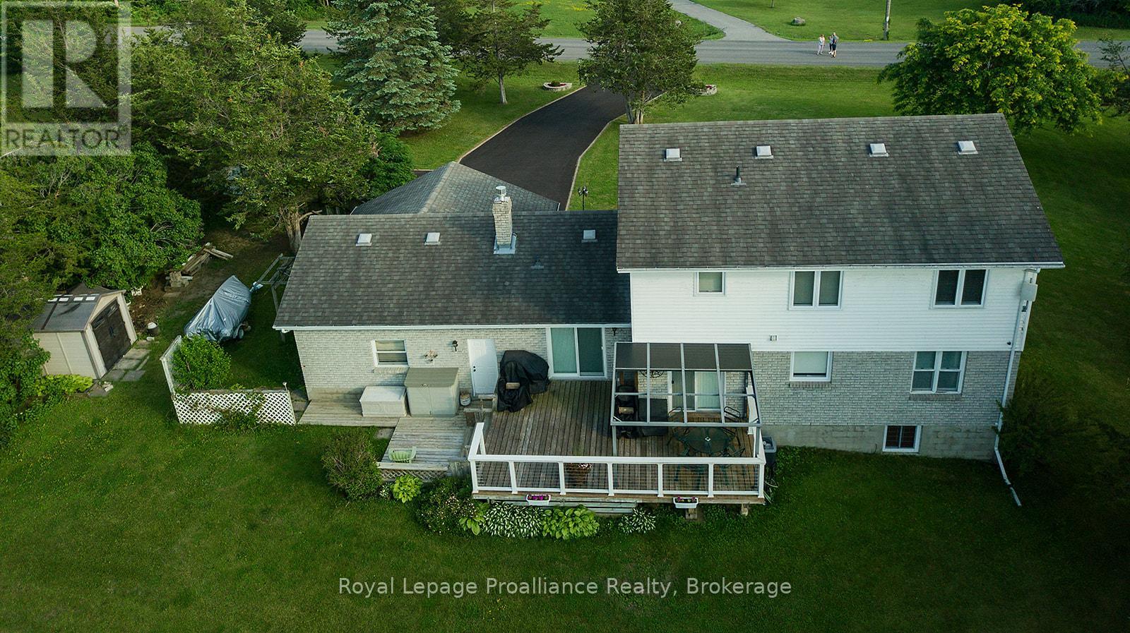 61 SILLS ROAD - 44