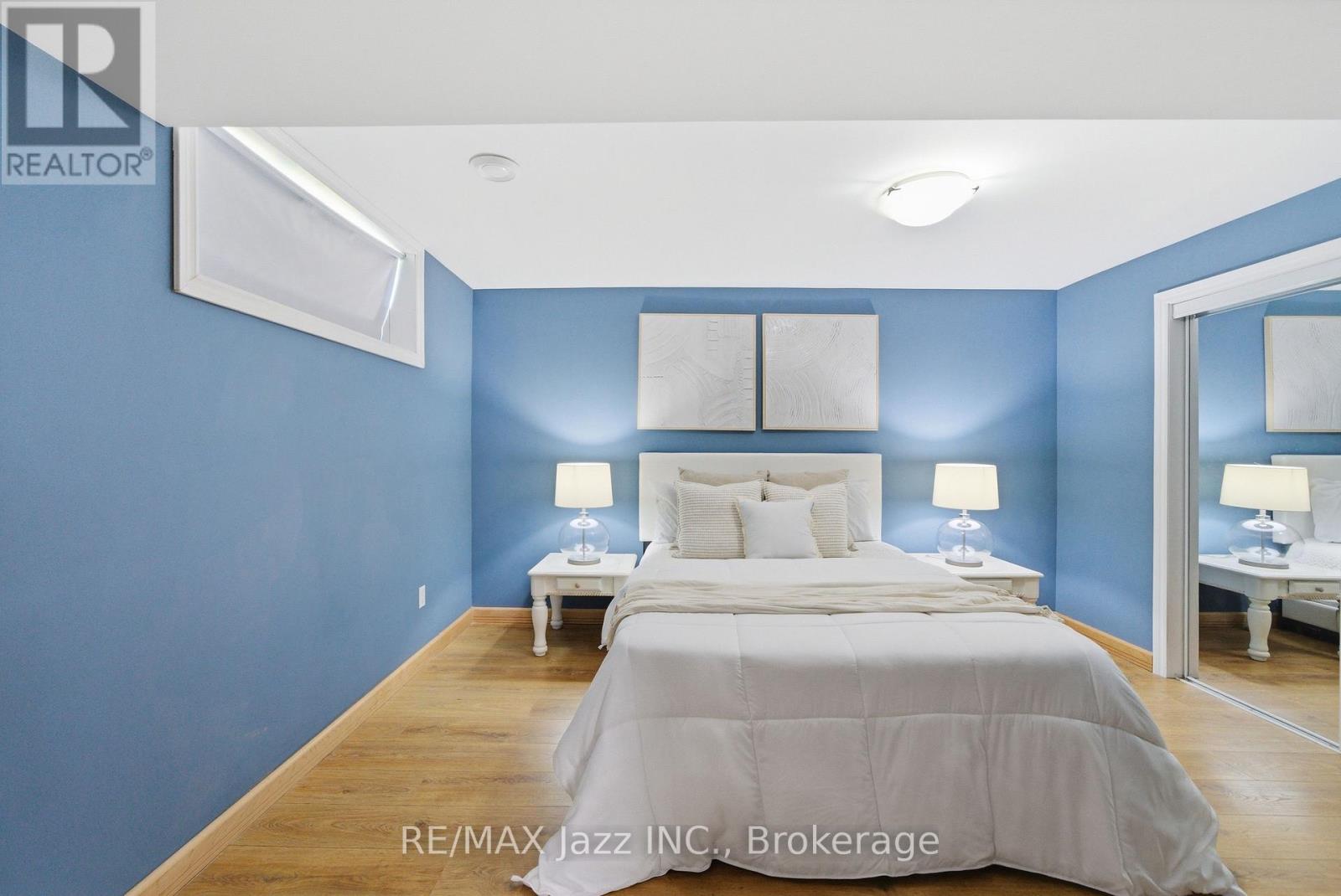 1 COOPER COURT - 33