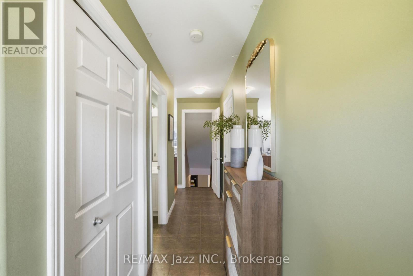 1 COOPER COURT - 4