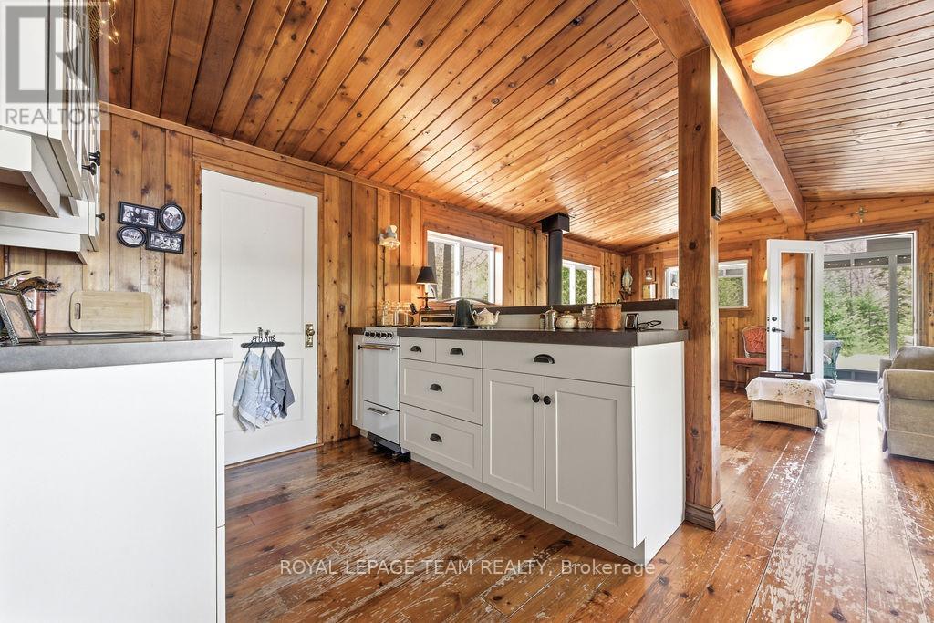 218 DIAMOND LAKE ROAD - 19