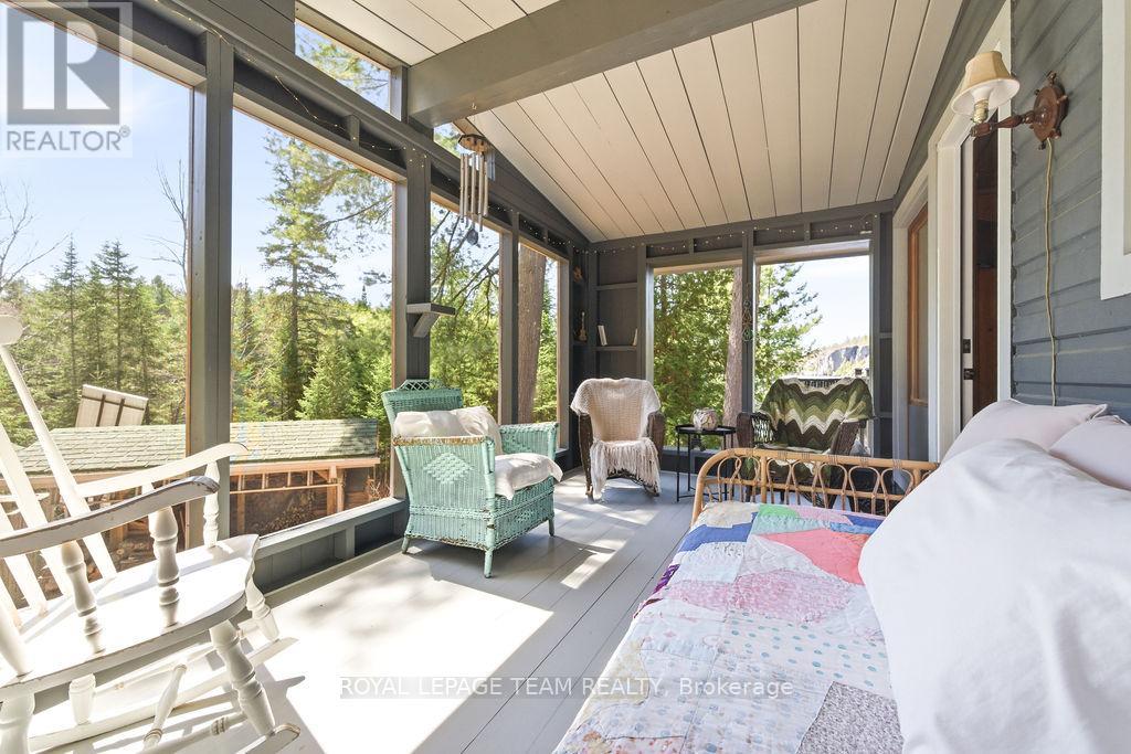 218 DIAMOND LAKE ROAD - 26