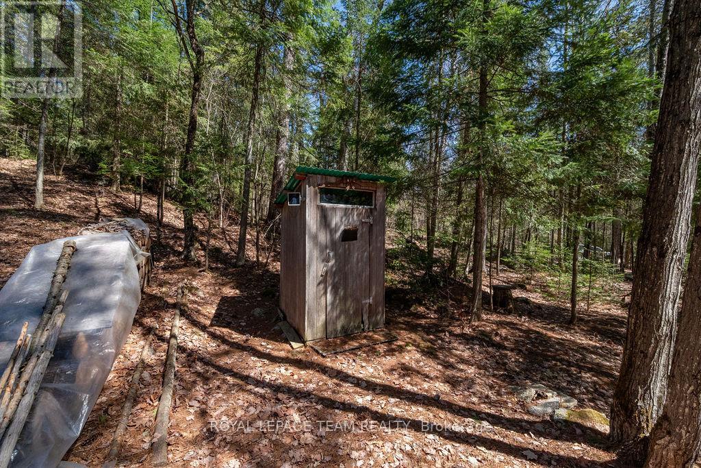 218 DIAMOND LAKE ROAD - 36