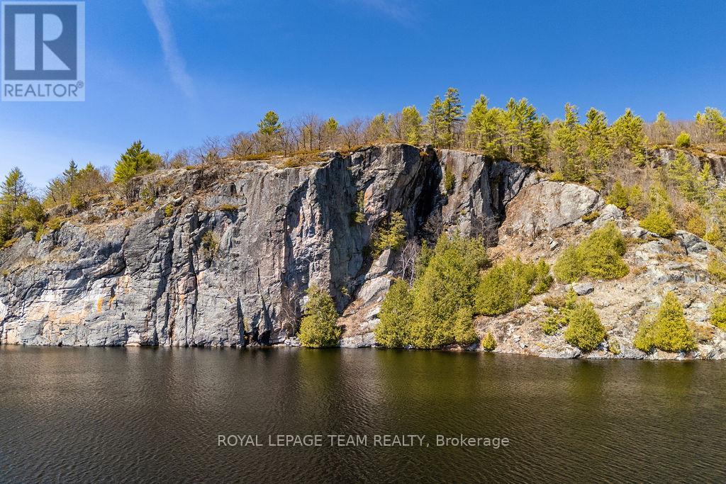 218 DIAMOND LAKE ROAD - 38