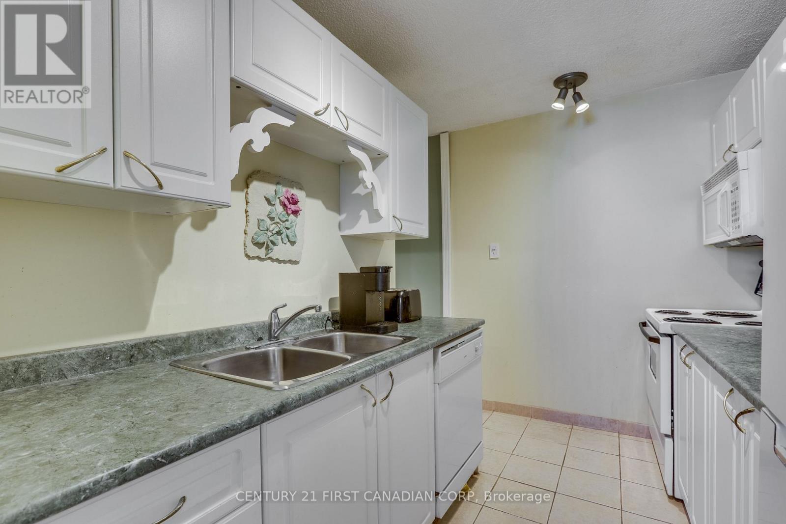 #404 1103 JALNA BOULEVARD - 14