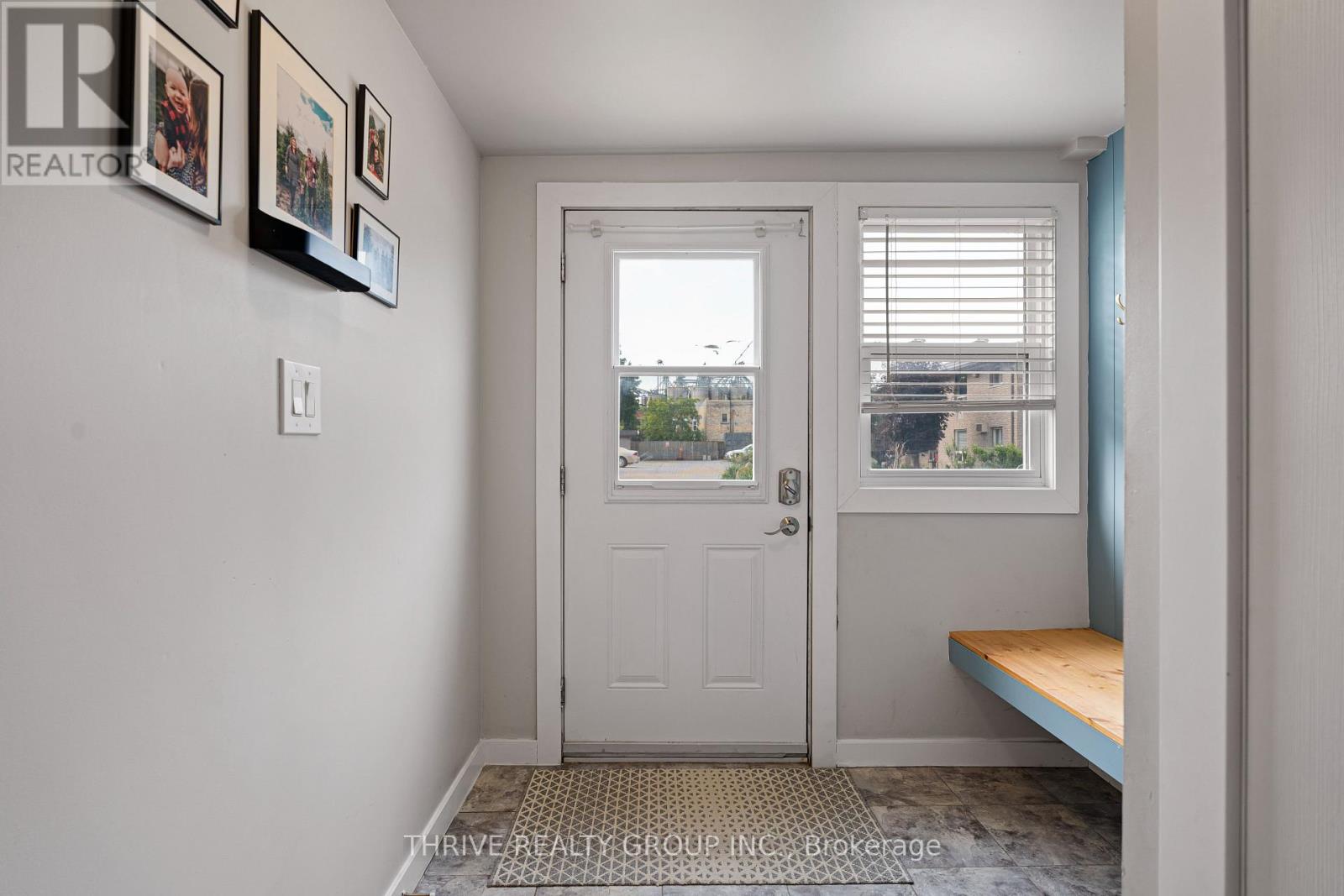 110 QUEEN STREET - 3