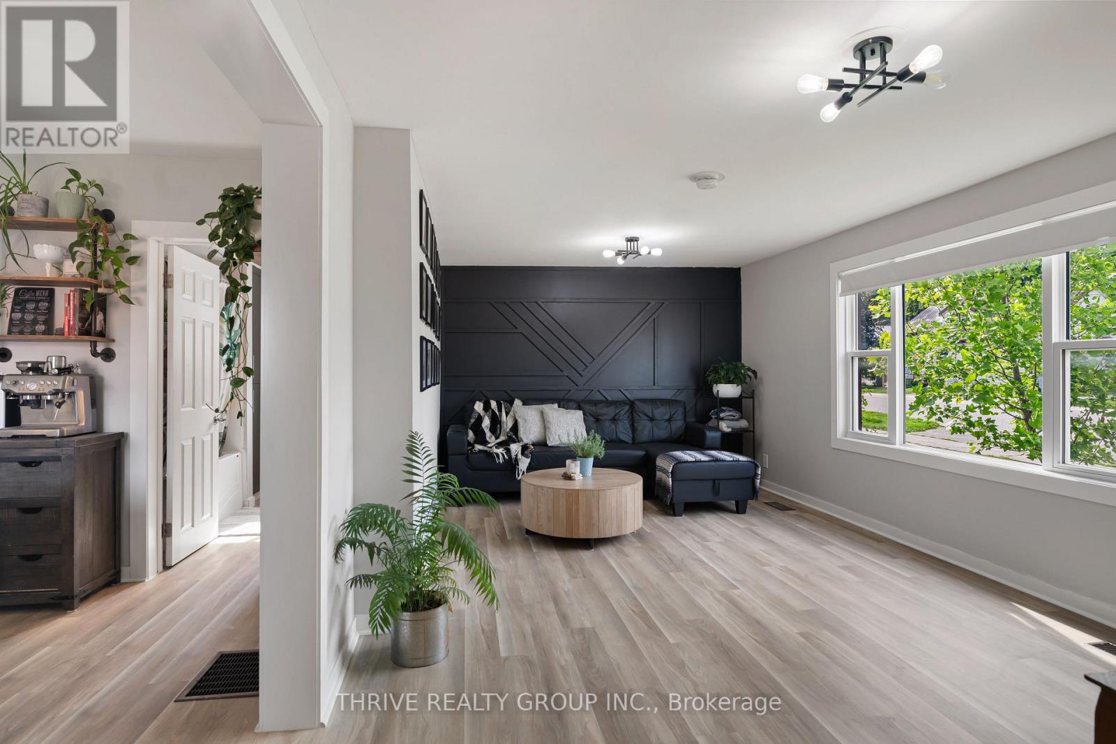 110 QUEEN STREET - 5
