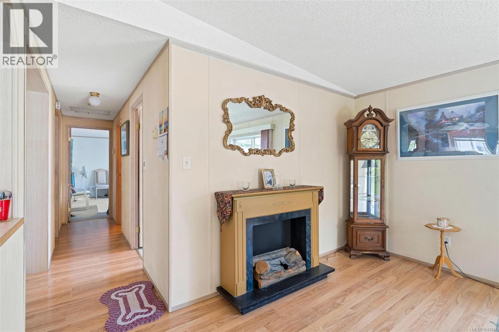 385 Lake Park Rd - 11