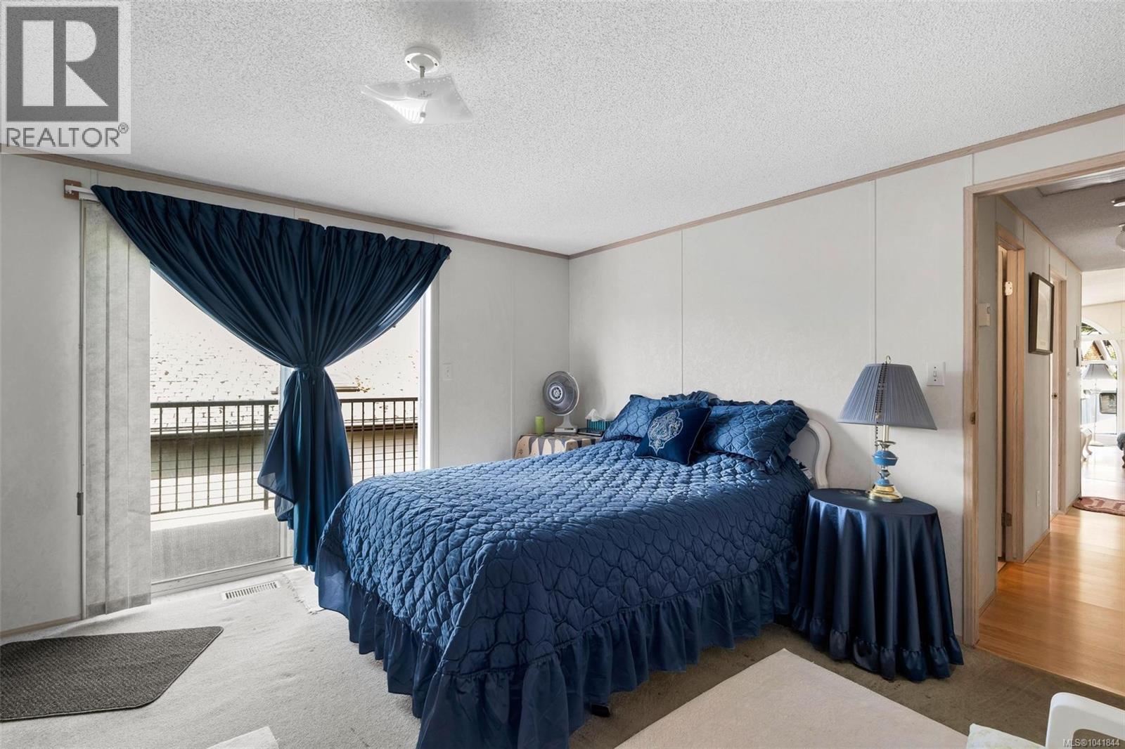 385 Lake Park Rd - 12