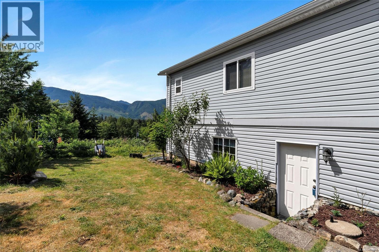 385 Lake Park Rd - 23