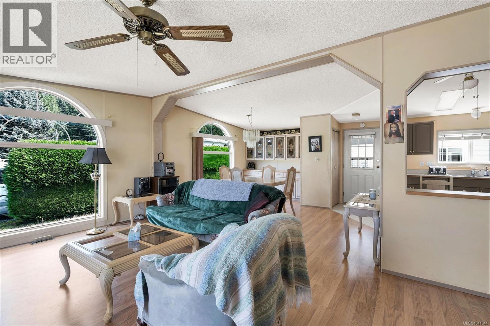 385 Lake Park Rd - 4