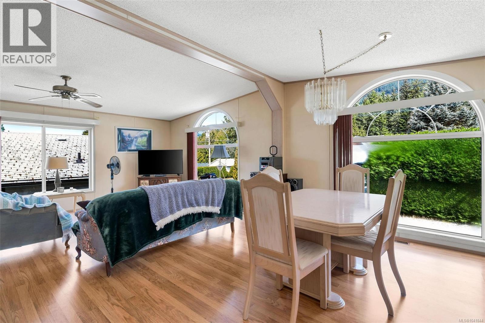 385 Lake Park Rd - 6