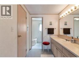 385 Lake Park Rd, Lake Cowichan, BC V0N2L0 Photo 15