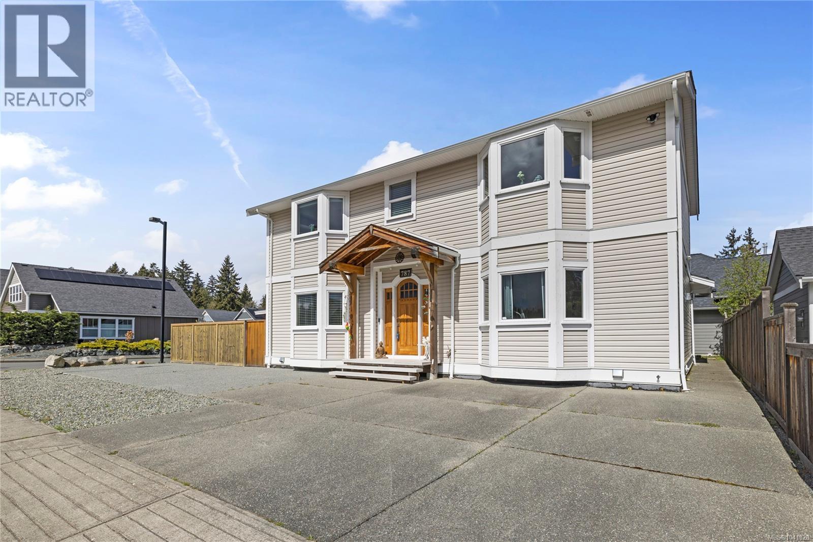 787 Stanhope Rd - 2