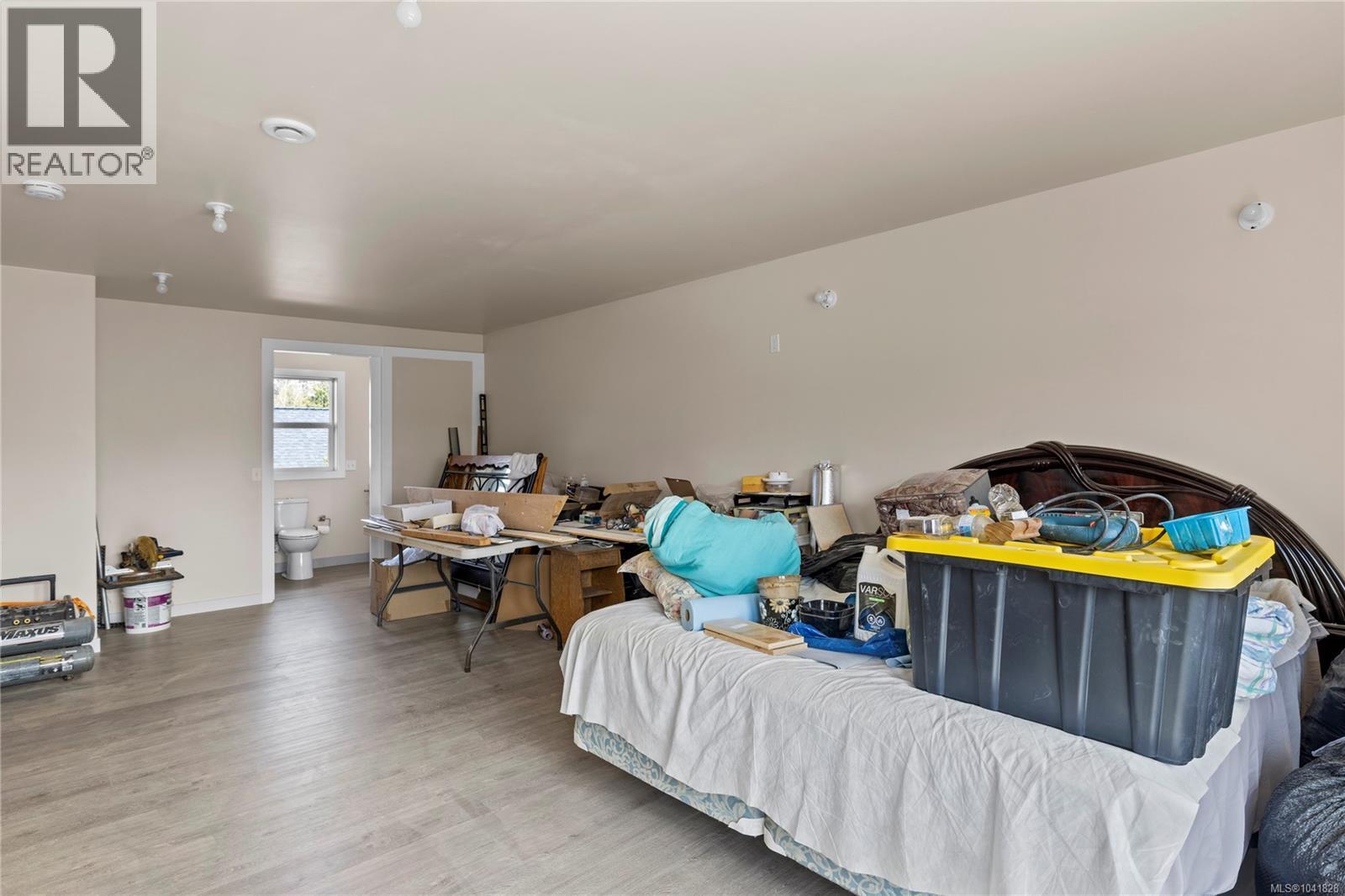787 Stanhope Rd - 24