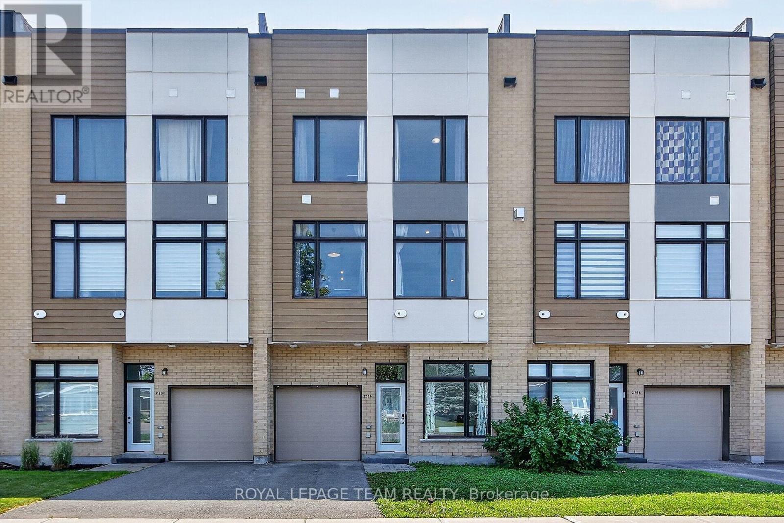 2706 DRAPER AVENUE - 1