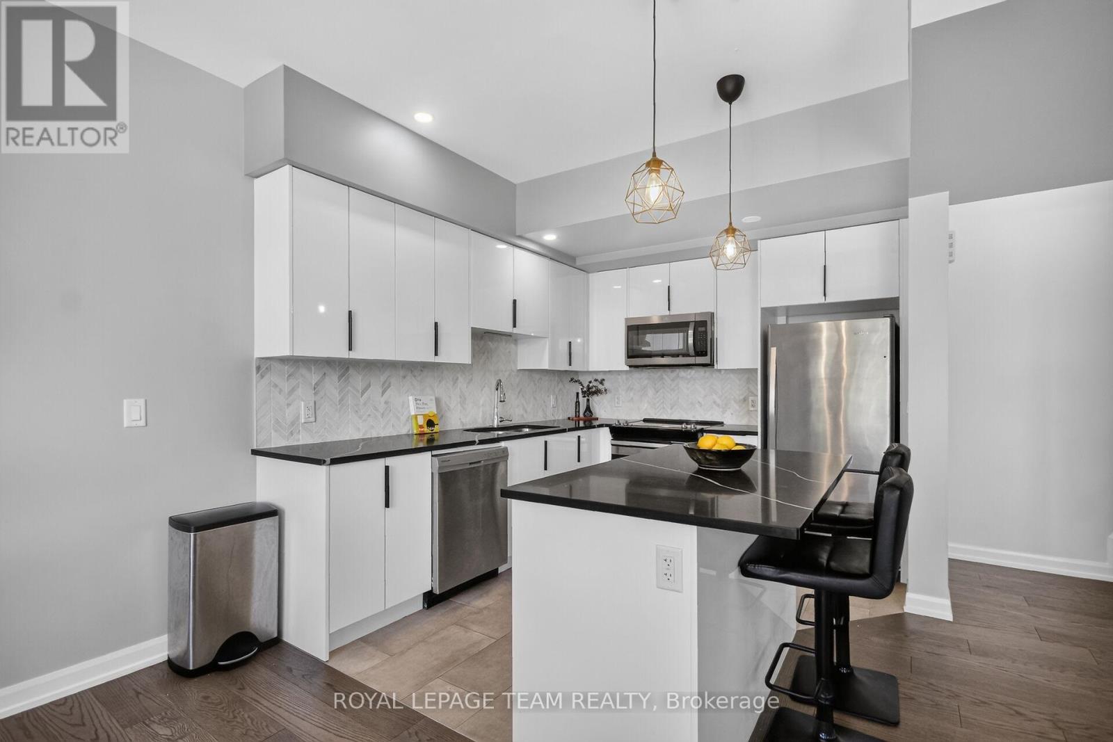 2706 DRAPER AVENUE - 14