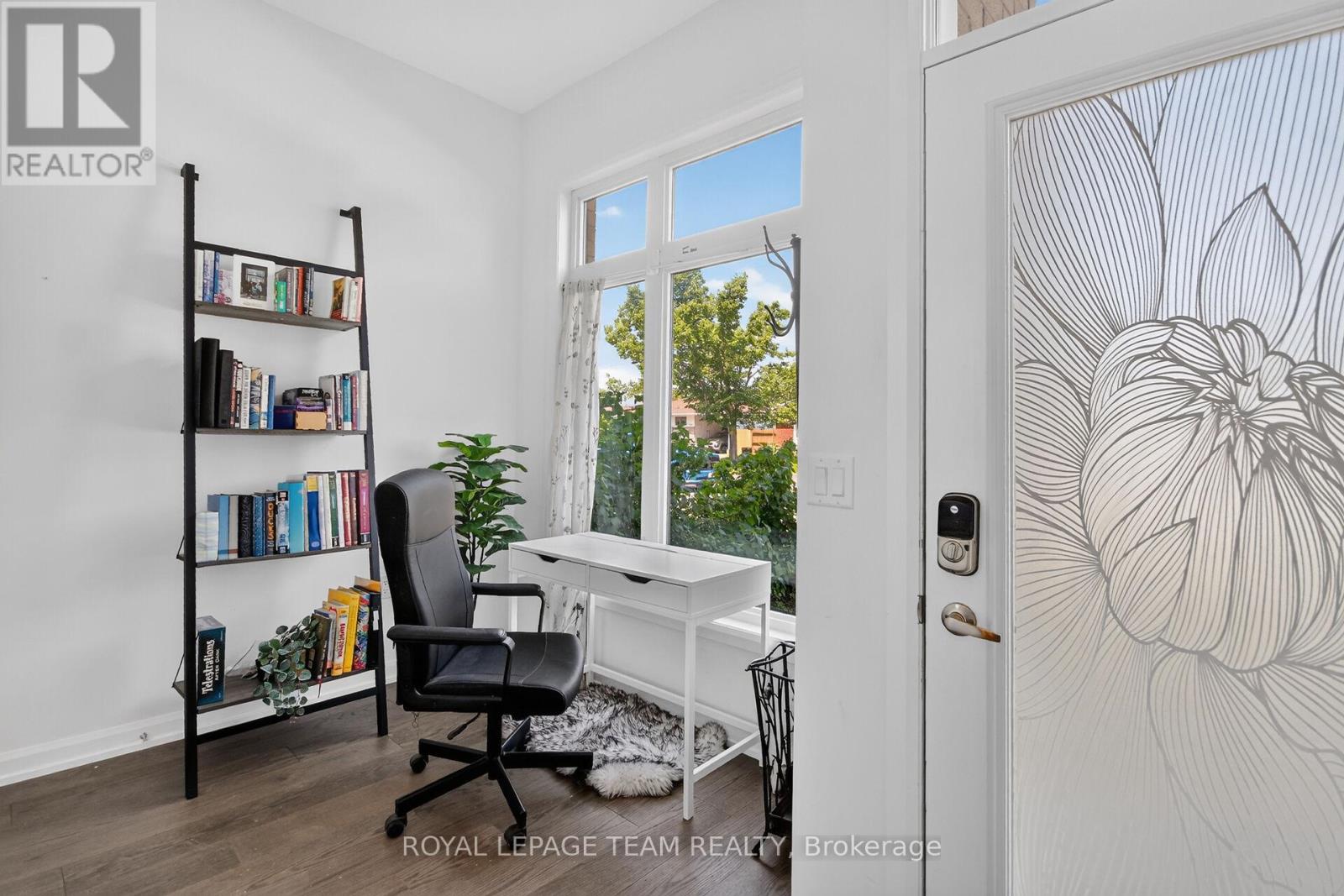 2706 DRAPER AVENUE - 2