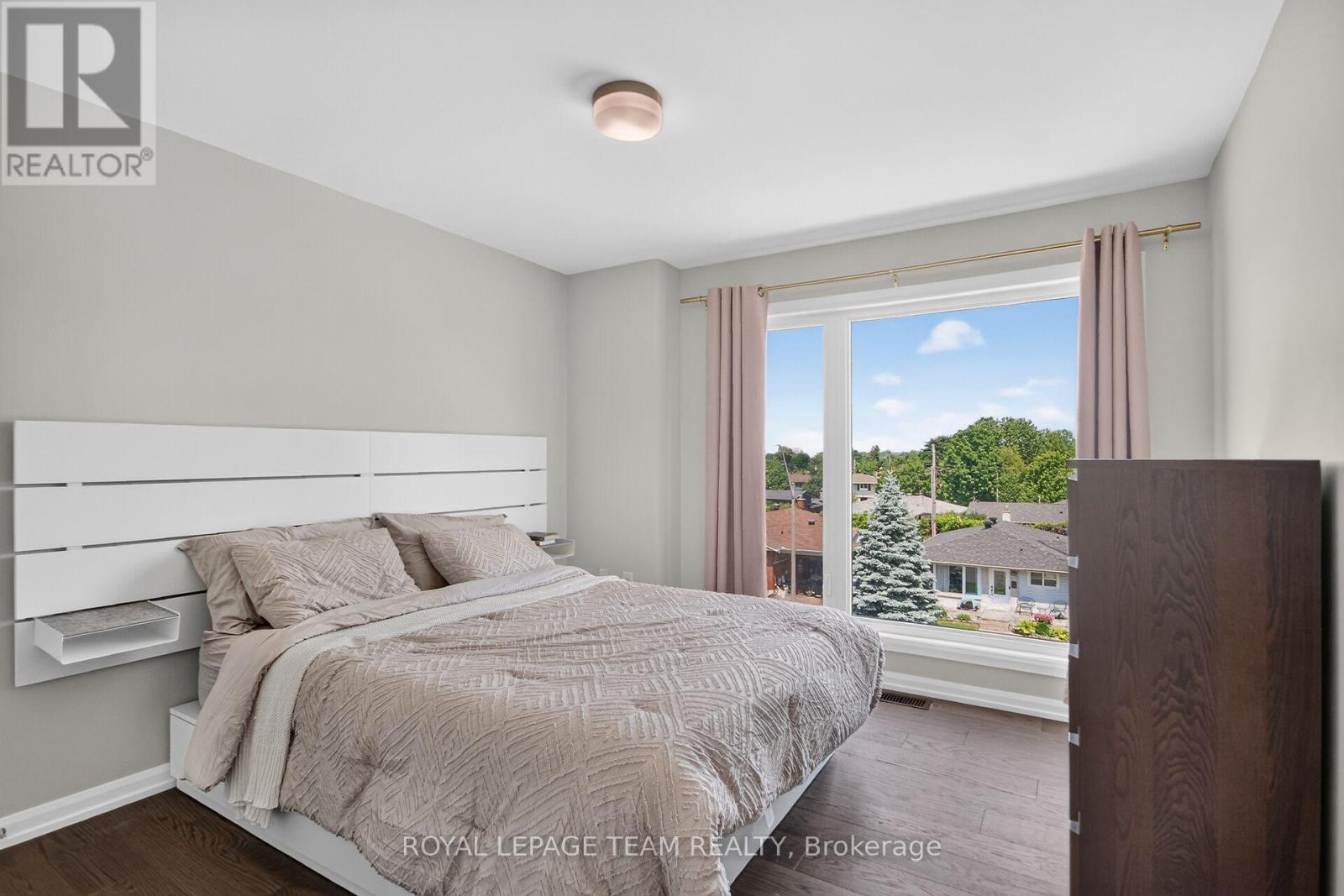 2706 DRAPER AVENUE - 25