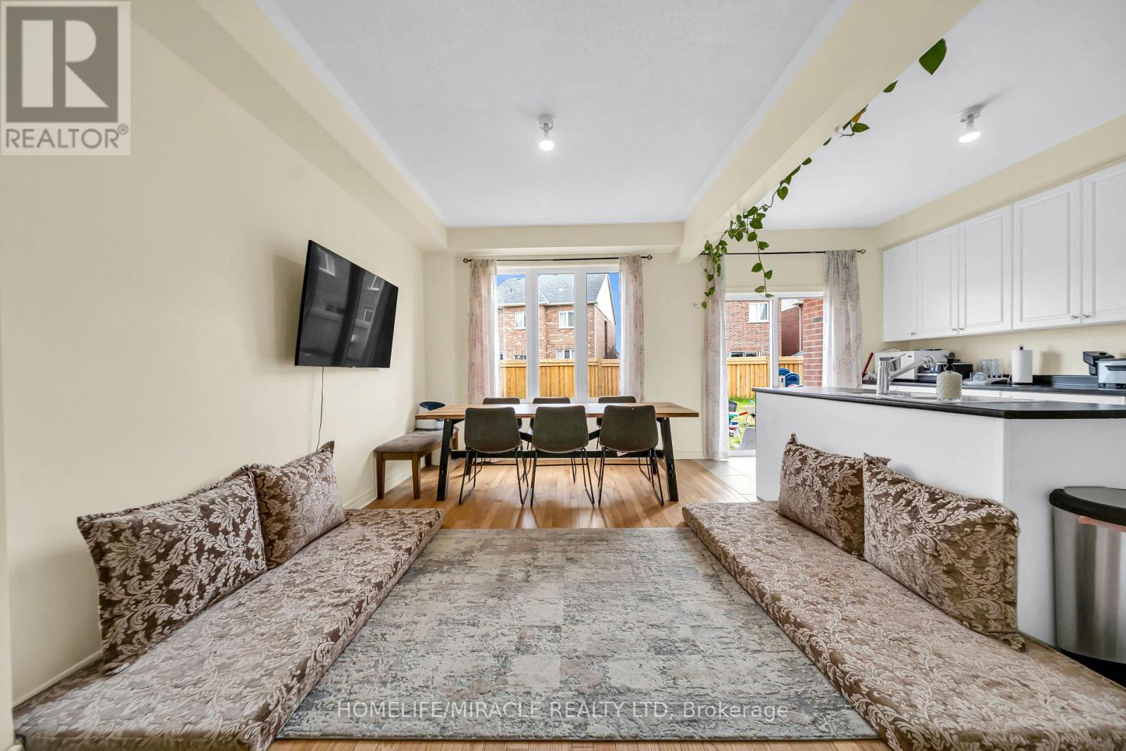 1195 KETTERING DRIVE - 14