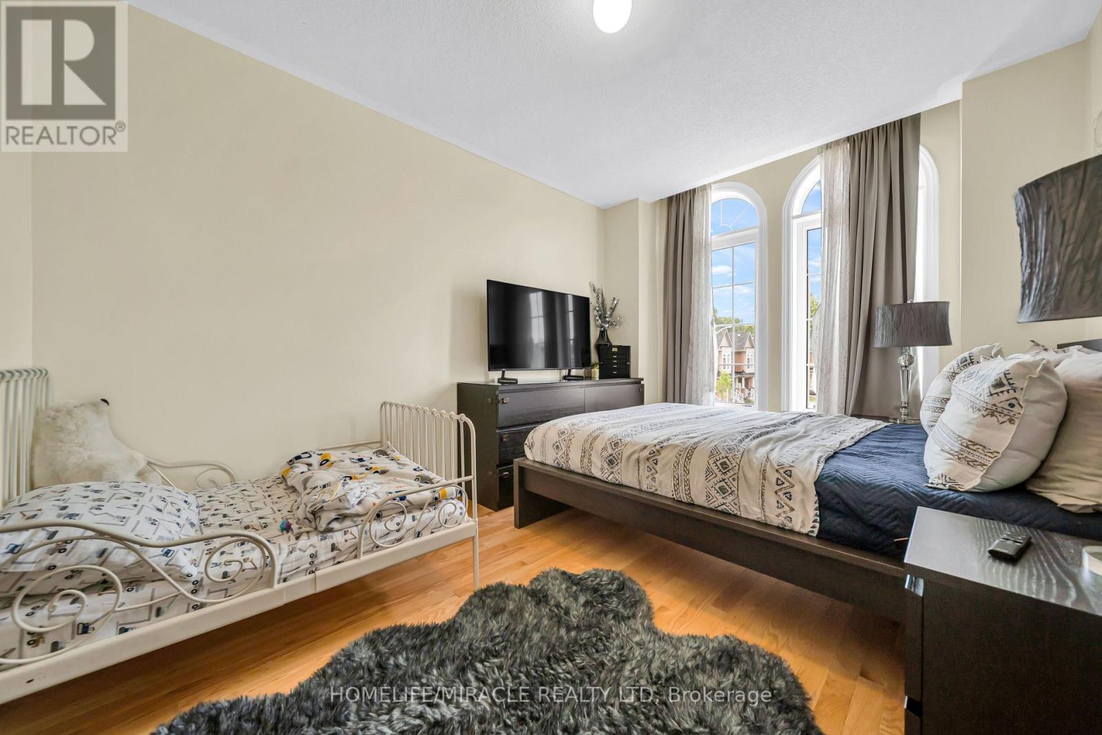 1195 KETTERING DRIVE - 26