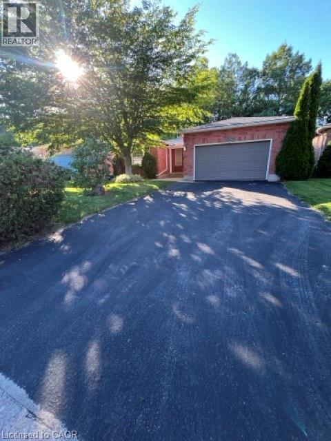 1029 DINA Crescent - 2