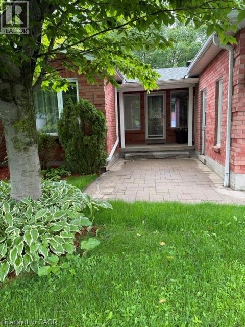1029 DINA Crescent - 5