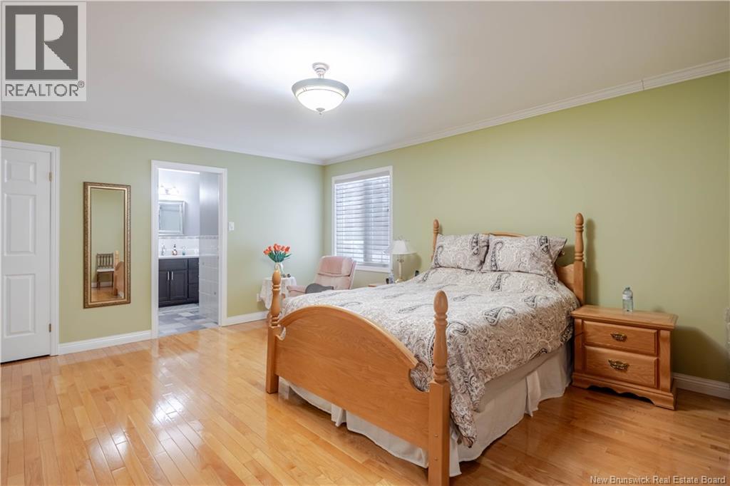 32 Barbara Court - 19
